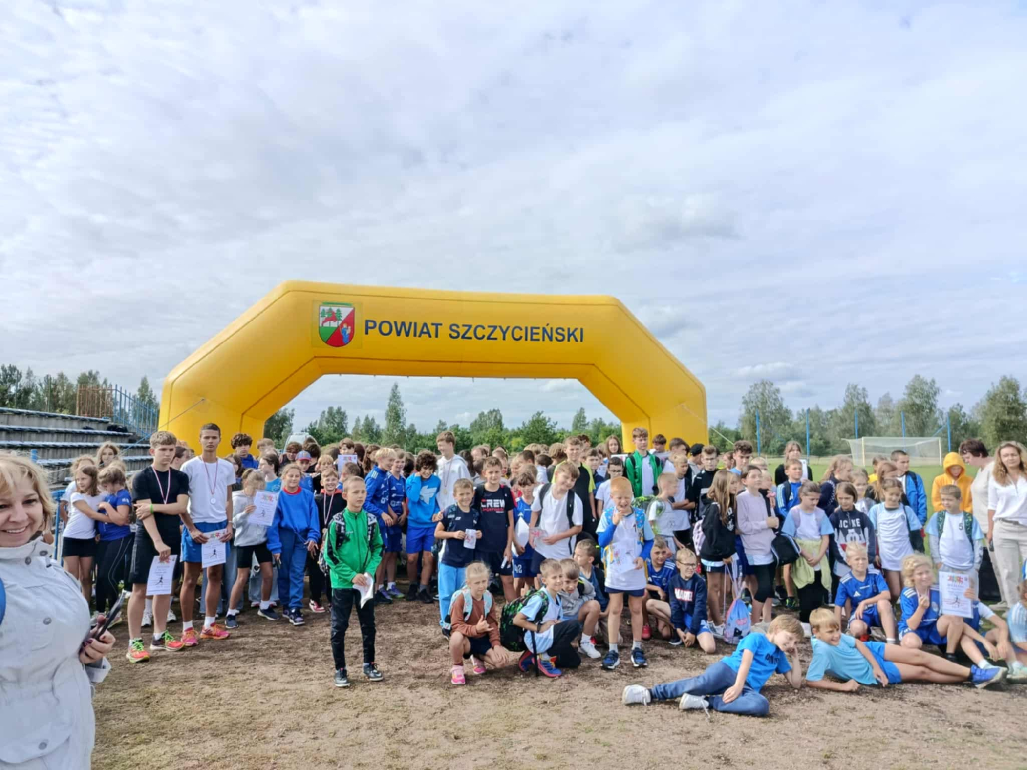 Powiatowe Zawody w Indywidualnych Biegach Przełajowych - udana inauguracja sportowej rywalizacji