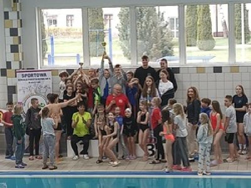 mistrzostwa-powiatu-szczycienskiego-szkol-podstawowych-w-plywaniu