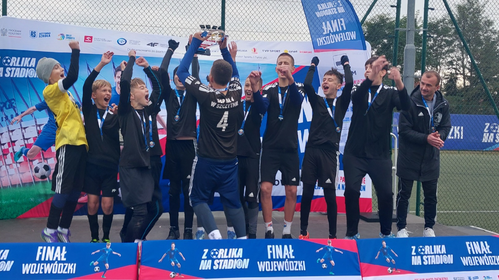 Sportowa Szkoła Podstawowa nr 4 w Szczytnie zagra w Wielkim Finale Ogólnopolskiego Turnieju „Z Orlika na Stadion”!