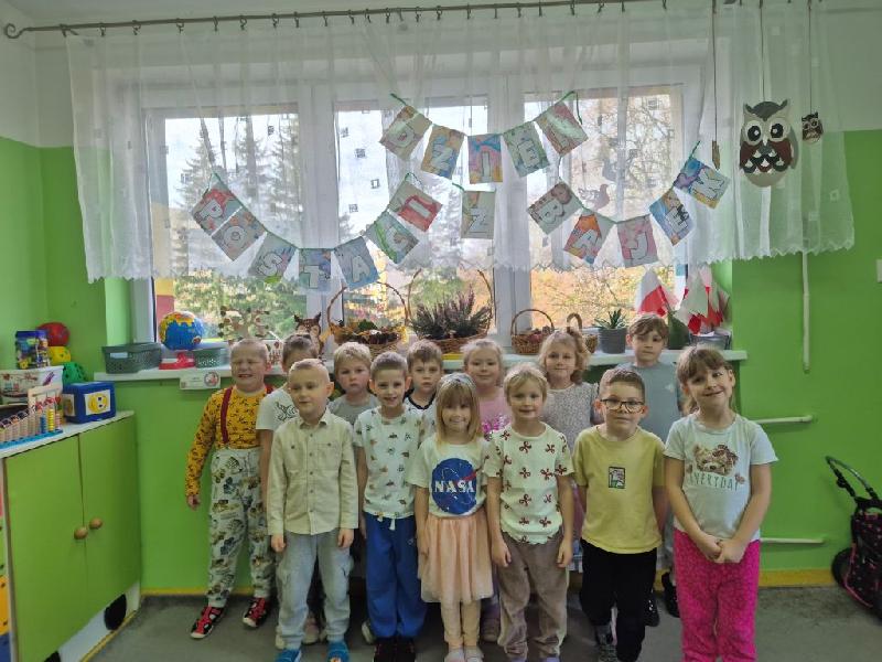 dzien postaci z bajek sówki