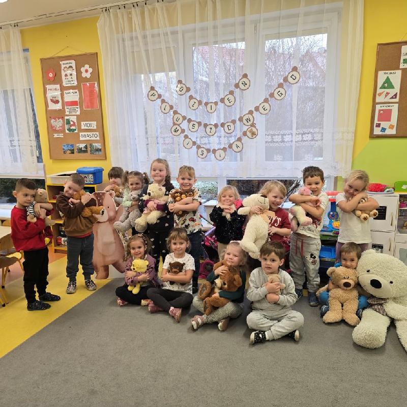 dzień pluszowgo misia wiewiórki