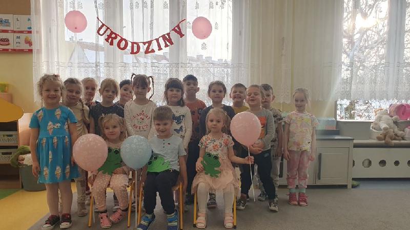 Urodziny w listopadzieżabki