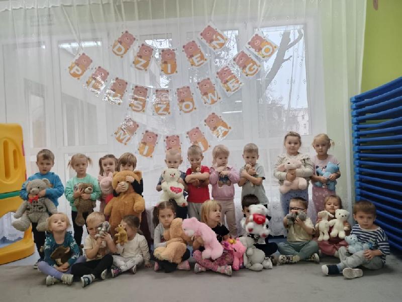 dzień pluszowgo misia myszki