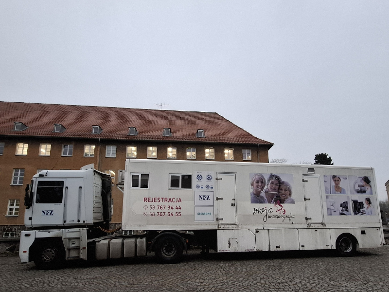 mammobus na placu juranda