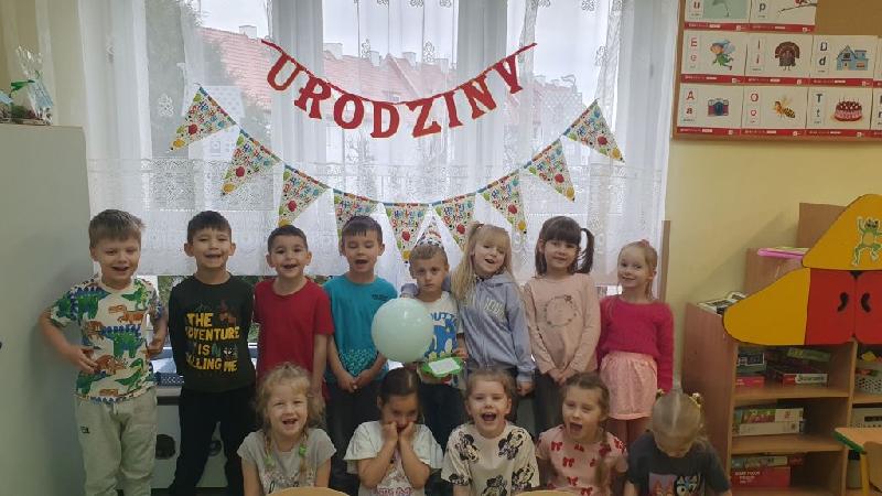 urodziny w grudniu żabki
