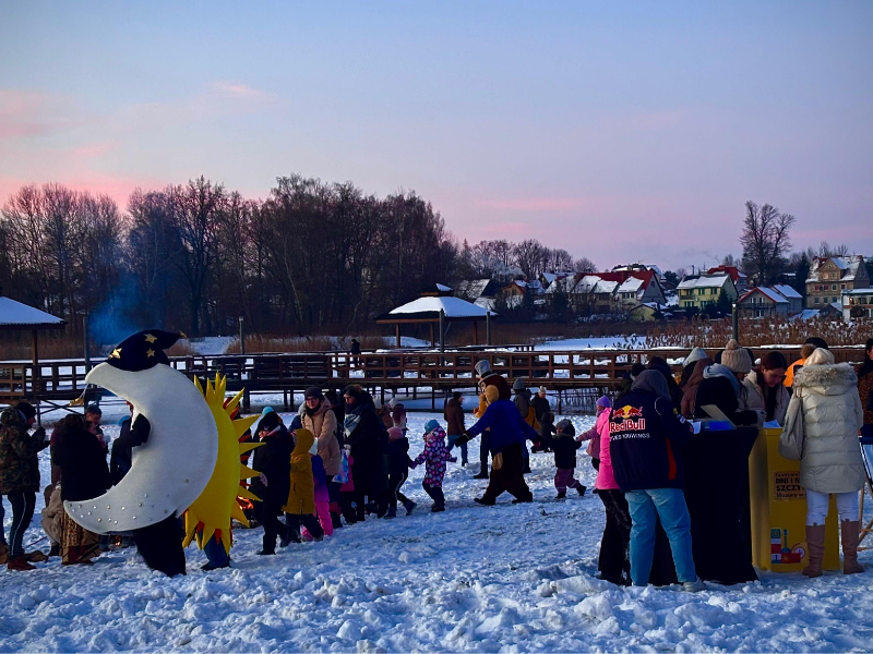 wydarzenie na plaży miejskiej