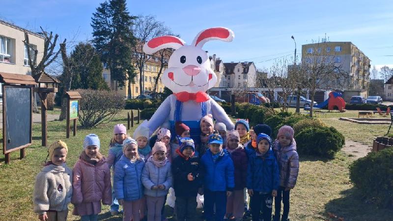 Poszukiwania wielkanocnego zajączka