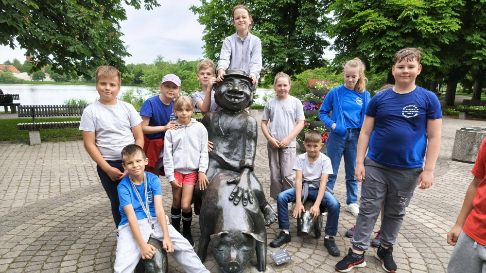 Piękna pogoda sprzyja zajęciom poza szkołą 